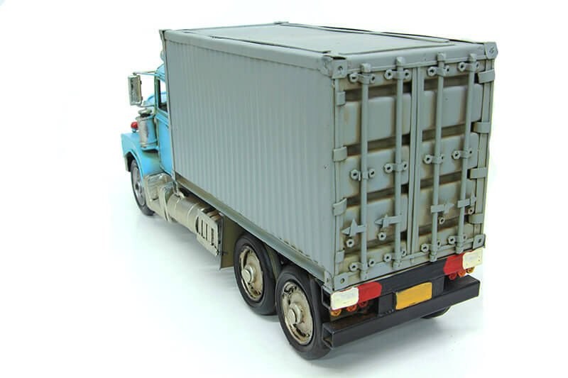 El Yapımı Metal Tır