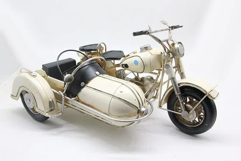 El Yapımı Metal Sepetli Motosiklet