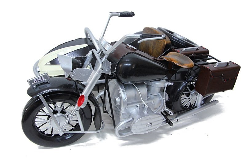 El Yapımı Metal Sepetli Motosiklet Modeli