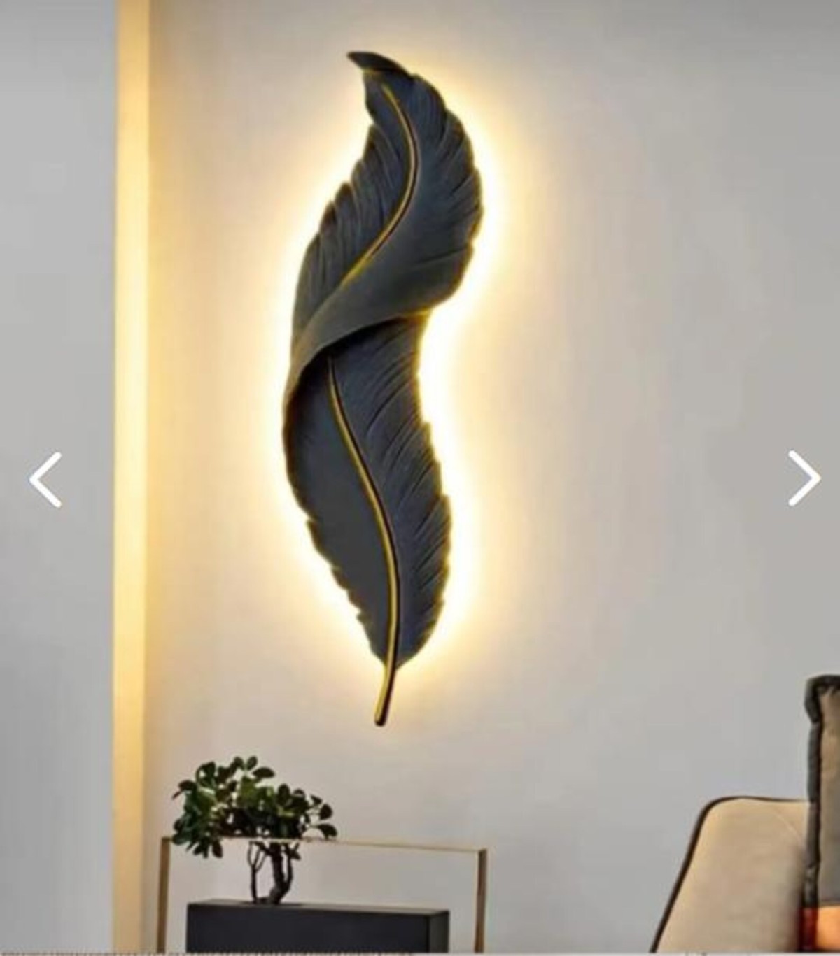 El Yapımı Tüy Duvar Lambası - Büyük Dekoratif LED